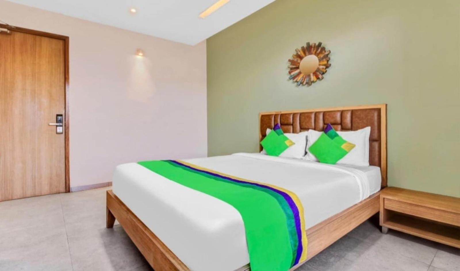 Elite Boutique Hotel Satara Eksteriør billede